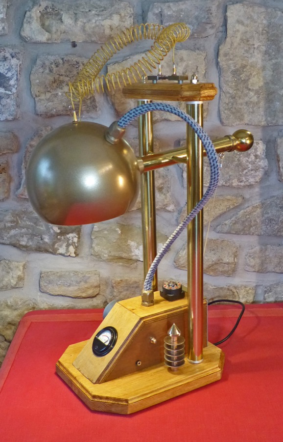 Steampunk Lamp 50_0431_900.jpg